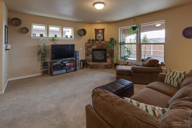 61240 Dayspring Dr, Bend, OR 97702 - photo 6