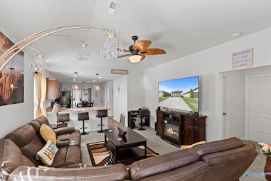 102 Winstead Cir, Owens Cross Roads, AL 35763 - photo 7