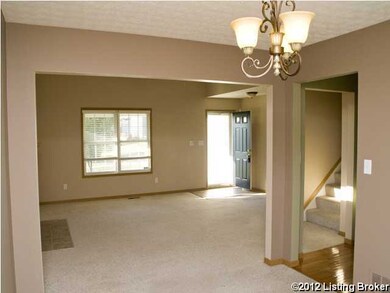 9002 Teak Dr, Louisville, KY 40228 - photo 6