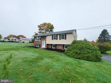 18 Black Matt Rd, Douglassville, PA 19518 - photo 2