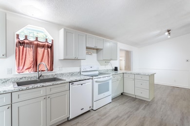 29282 Laurel Tree Ln, Shingletown, CA 96088 - photo 2