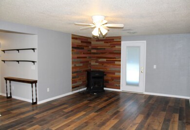 17719 Breezewood Dr, Spencerville, IN 46788 - photo 6