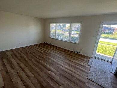 4051 Russet Way, Country Club Hills, IL 60478 - photo 2