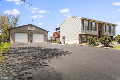 9083 Willowdale Rd, Greencastle, PA 17225 - photo 3