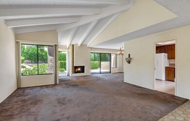 LIVING ROOM.jpg mls