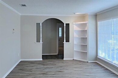 2120 Hurstview Dr, Hurst, TX 76054 - photo 5