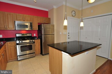 12929 Centre Park Cir unit 117, Herndon, VA 20171 - photo 2
