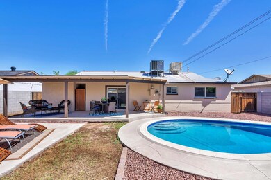 351 E Beatryce St-large-023-25-Backyard-