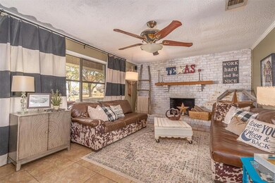 2147 Hill Top Cir, Weatherford, TX 76085 - photo 7