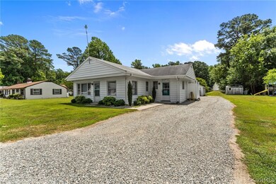 144 Cedar Dr, Dunnsville, VA 22454 - photo 4