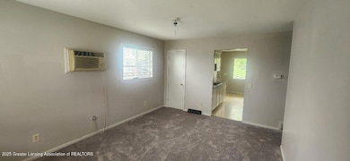 6624 Living rm
