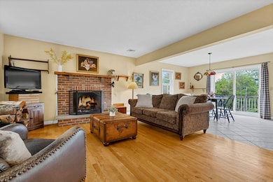 Open feel from living to dining and kitchen