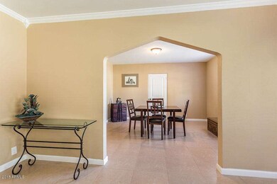 531 W Edgemont dining 1