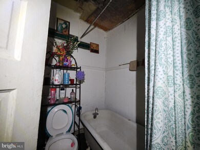 1600 Cliftview Ave, Baltimore, MD 21213 - photo 6