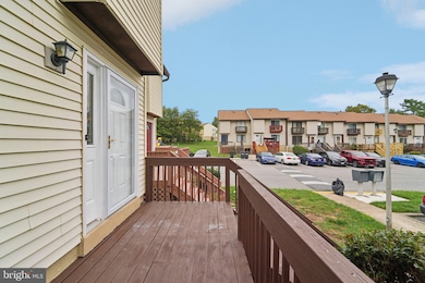 11386 Laurelwalk Dr, Laurel, MD 20708 - photo 2