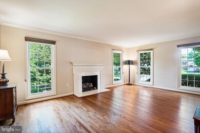26 Lloydminster Ct, North Potomac, MD 20878 - photo 4