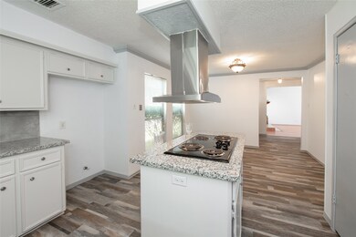 905 Chateau Place, Richmond, TX 77469 - photo 7