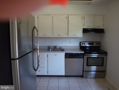 10 Medici Ct, Parkville, MD 21234 - photo 3