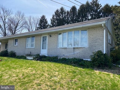 229 Sawmill Rd, Boyertown, PA 19512 - photo 3