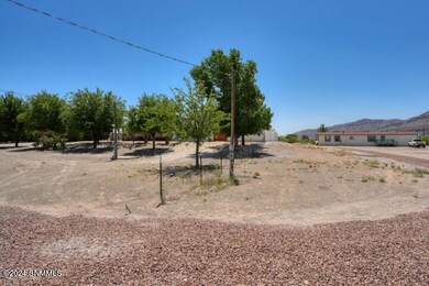 245 Hurt Rd, Las Cruces, NM 88007 - photo 5