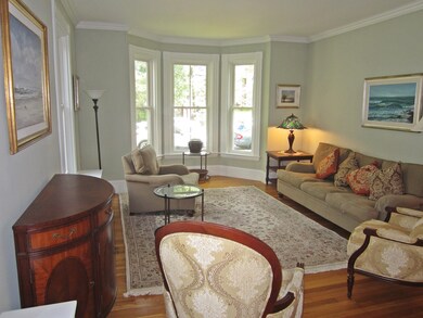 603 Washington St, Wellesley, MA 02482 - photo 4