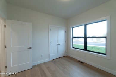 2009 Gala Ave, Yakima, WA 98903 - photo 7