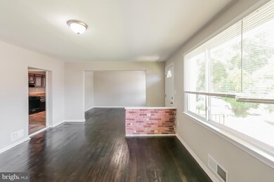 415 S Wickham Rd, Baltimore, MD 21229 - photo 4