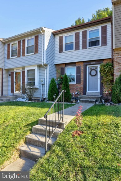 6019 Rowanberry Dr, Elkridge, MD 21075 - photo 2