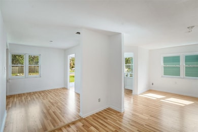 208 36th St W, Bradenton, FL 34205 - photo 6