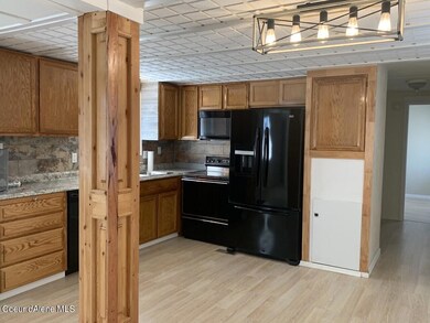 Lots of cupboards