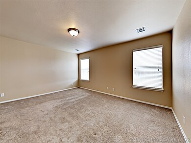 unlisted-address, Broken Arrow, OK 74012 - photo 6