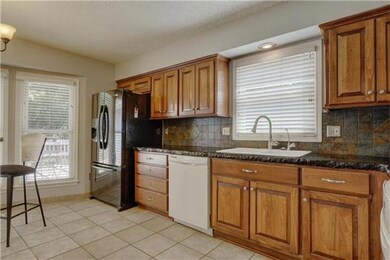 5755 Richards Cir, Shawnee, KS 66216 - photo 6