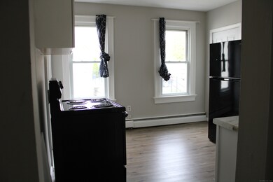 42 Summer St unit 5, Bristol, CT 06010 - photo 4