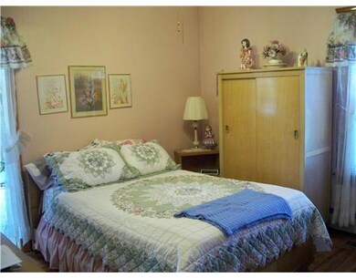 42 Tingley St, Pawtucket, RI 02861 - photo 5