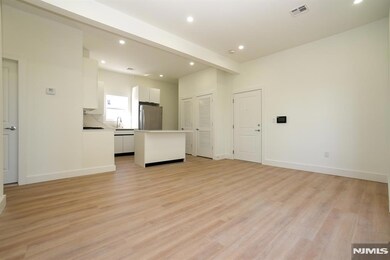 776 Bergen St unit 1L, Newark, NJ 07108 - photo 5