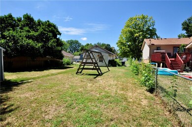 2125 E 24th St, Des Moines, IA 50317 - photo 4