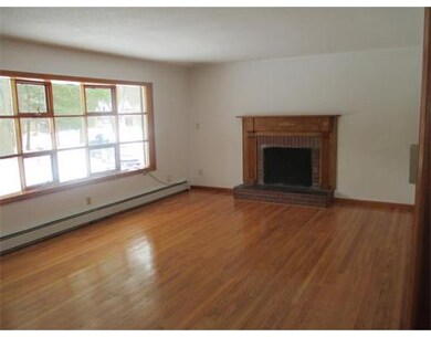 1065 Lincoln Rd unit 1, Oakham, MA 01068 - photo 3