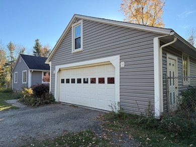 29 Union St, Plainfield, MA 01070 - photo 3
