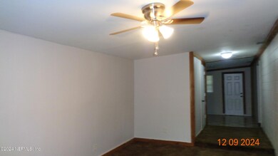 5131 Redstone Dr, Jacksonville, FL 32210 - photo 4