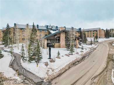 223 W Hunter Ridge Dr unit b303, Brian Head, UT 84719 - photo 3