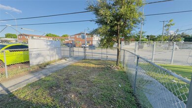 509 E 21st St, Hialeah, FL 33013 - photo 4