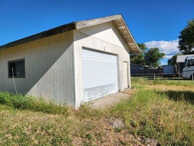 3938 Altamont Dr, Klamath Falls, OR 97603 - photo 5