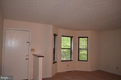 23269 Holly Hill Ln, California, MD 20619 - photo 3
