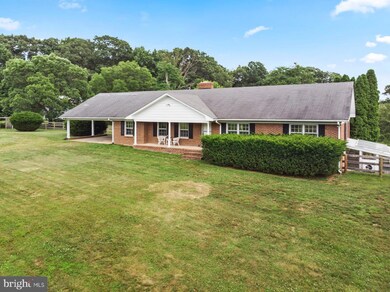 76 Battle Mountain Rd, Amissville, VA 20106 - photo 6