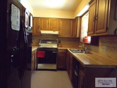 1110 Stone St unit 8, Weslaco, TX 78596 - photo 3