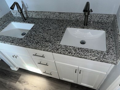 8626 Williamsdell St unit B, Houston, TX 77088 - photo 5