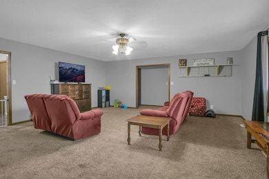 605 N Easy St, Elm Creek, NE 68836 - photo 4