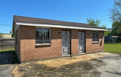 6614 Homestead Rd, Houston, TX 77028 - photo 5