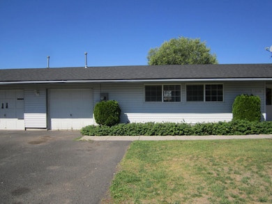 10122 Wright Ave, Klamath Falls, OR 97603 - photo 5