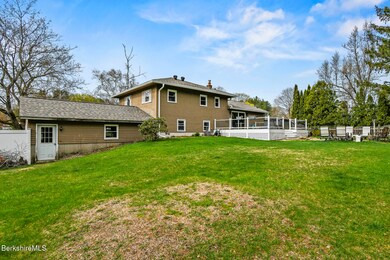 Exterior Rear Yard
